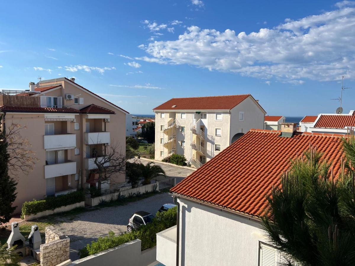 Apartment Luka Новаля Екстериор снимка