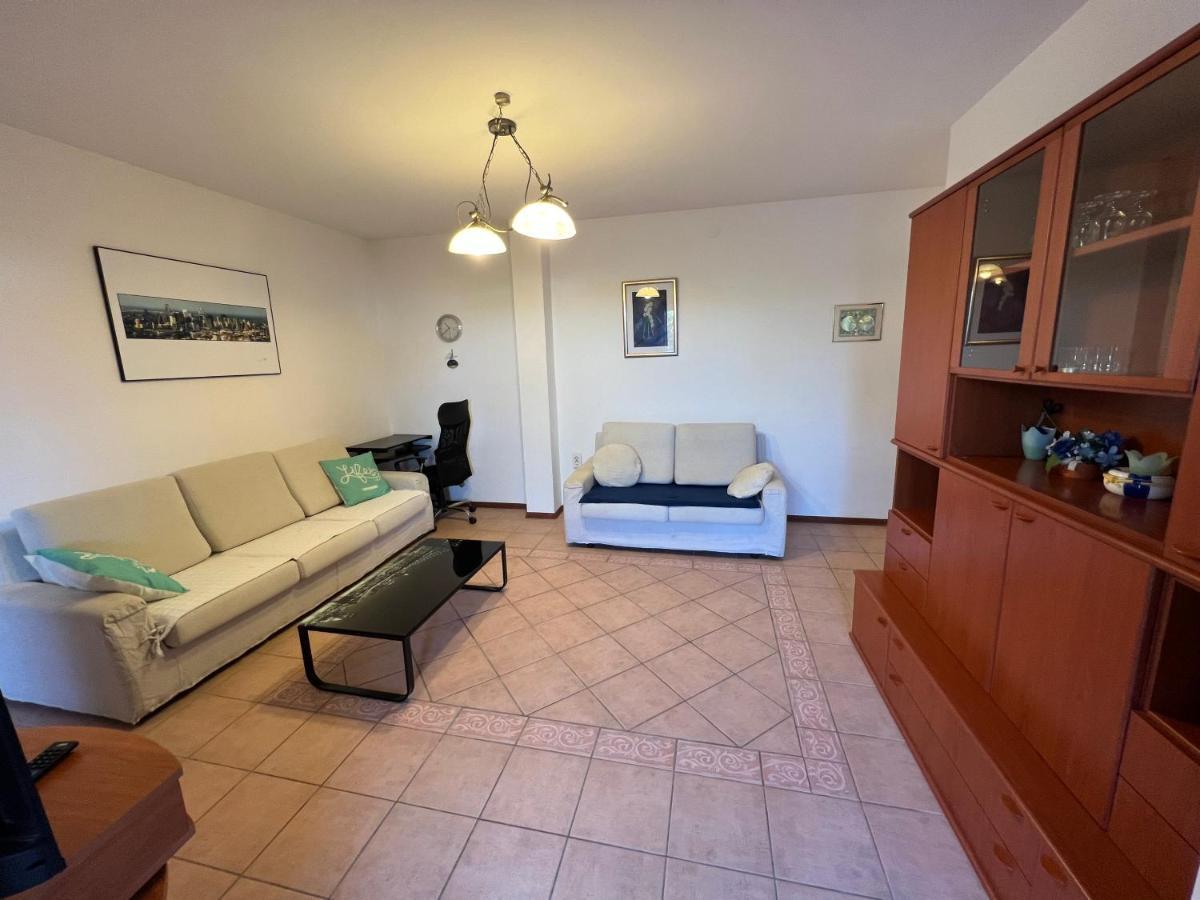 Apartment Luka Новаля Екстериор снимка